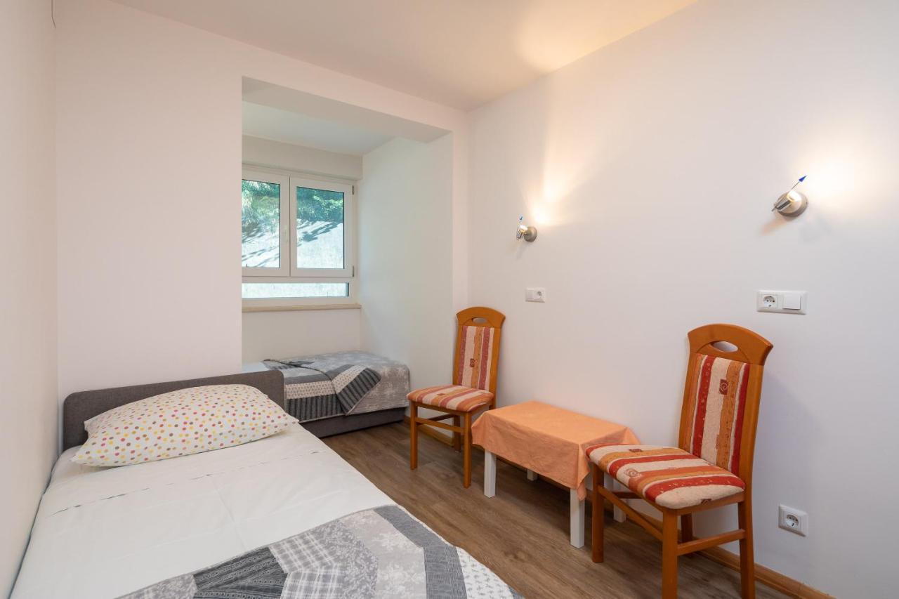 Sunny Vista Apartment Omiš Extérieur photo